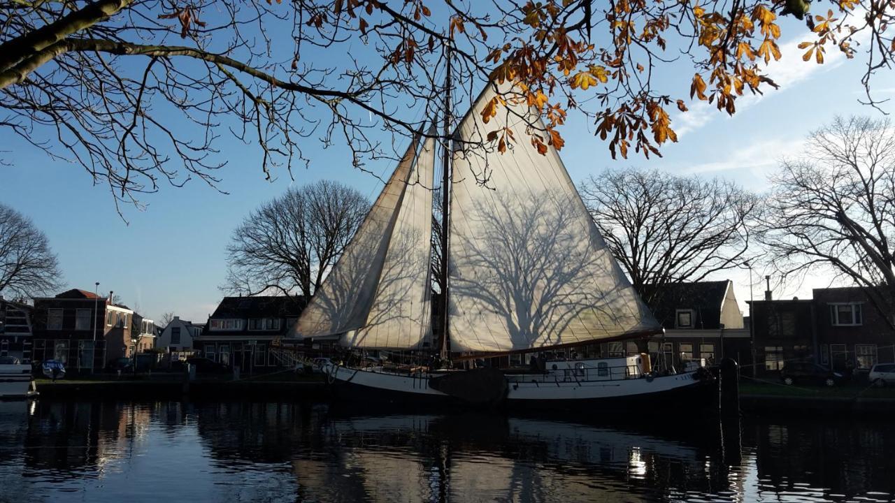 ライデン Zeilschip De Vrouw Dinaヴィラ エクステリア 写真